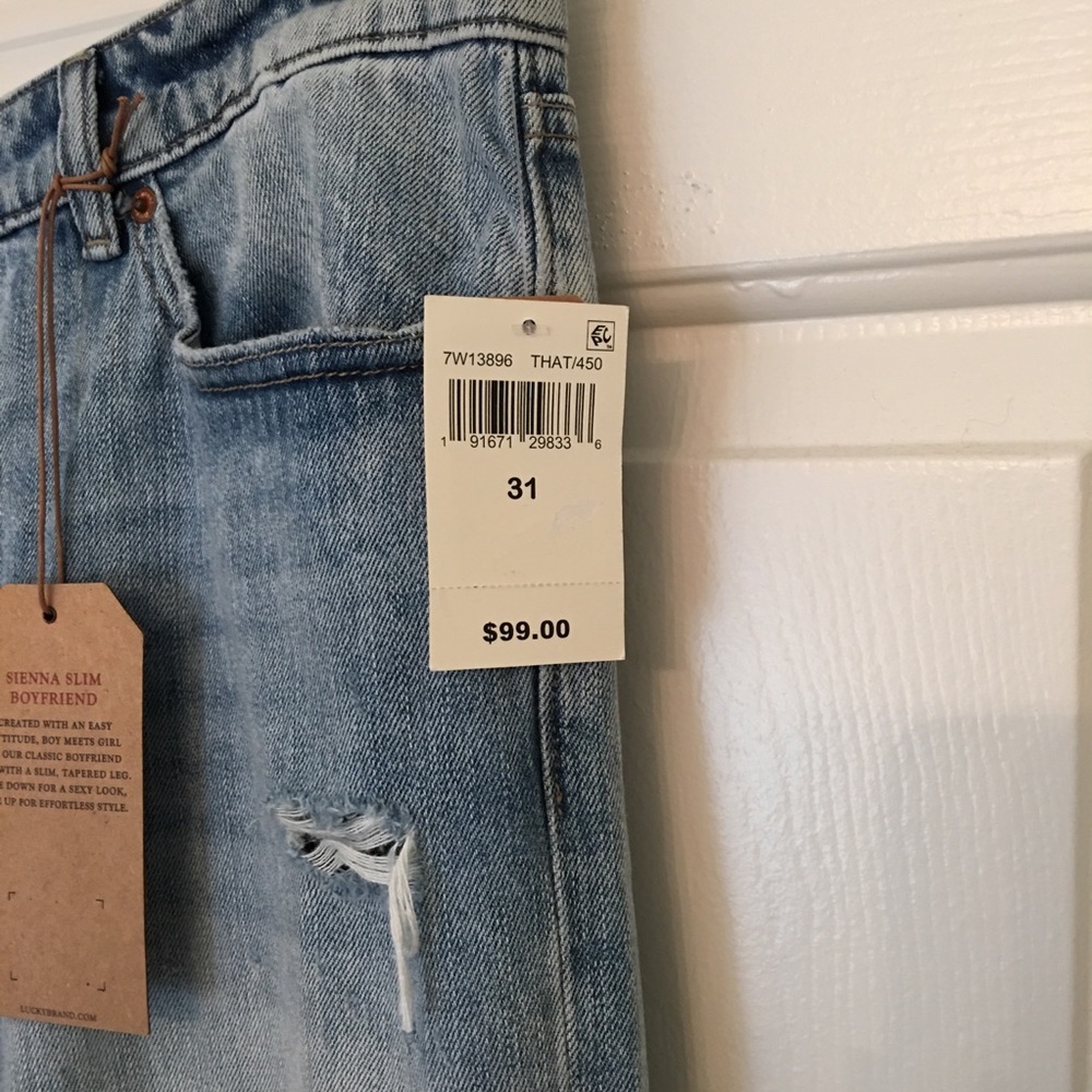 Lucky Brand - Picture 5 of 7